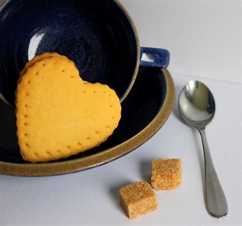 Nigella's Custard Creams