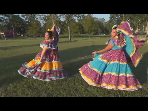 Southeast Texas Baile Folkl Rico Dancers Represent Different Mexican