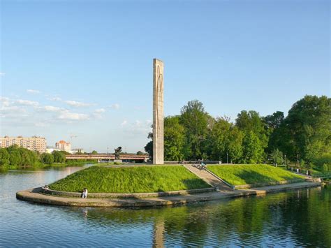 Мемориальный сквер «Стрелка» — Европа, Россия, Орловская область