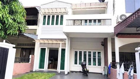 MOVE IN READY MODERN DESIGN DOUBLE STOREY TAMAN MALURI CHERAS KL