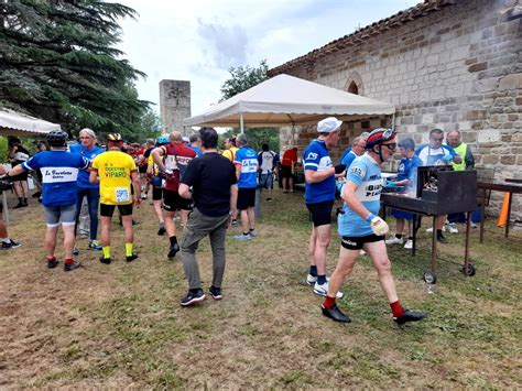 Gubbio Tutti In Sella Per La Ciclostorica La Favolosa