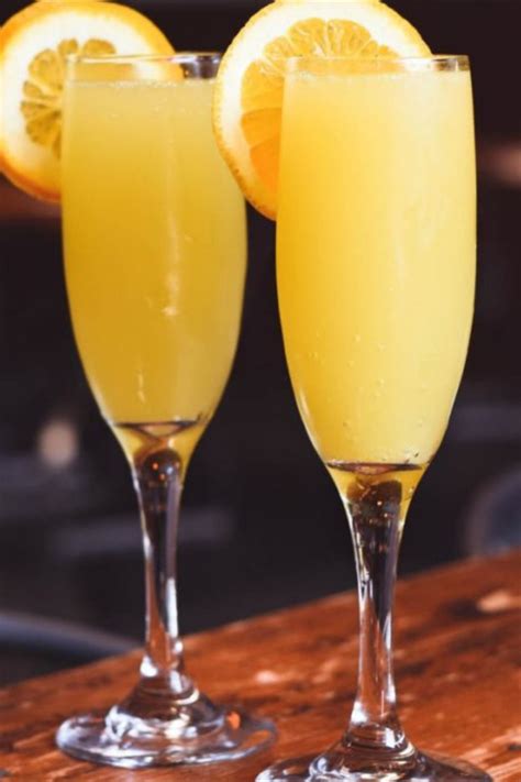 Schnell Zubereiteter Mimosa Cocktail Mit Champagner Und Orangensaft