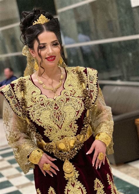 Algerian Bride In Traditional Dress In Traditional Dresses