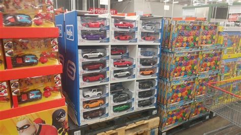Maisto 118 Scale Cars Costco Members Only Rhotwheels