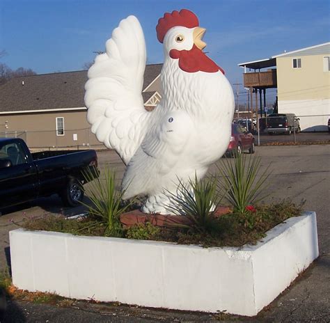 Chicken And Rooster Statues