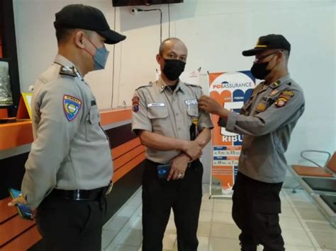 Seragam Satpam Bakal Diganti Lagi Karena Mirip Polisi Dan Bikin Bingung