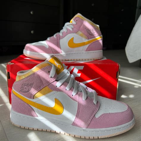 Air Jordan Mid Se Gs Arctic Pink Size W M Depop