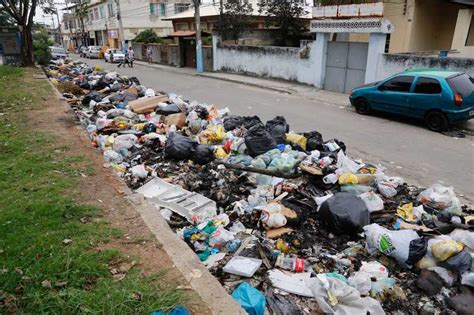 São Gonçalo vira um lixão JORNAL O São Gonçalo On line