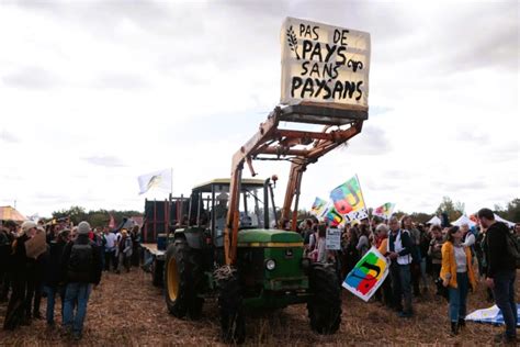 Les Opposants L A D Posent Une P Tition L Assembl E Nationale