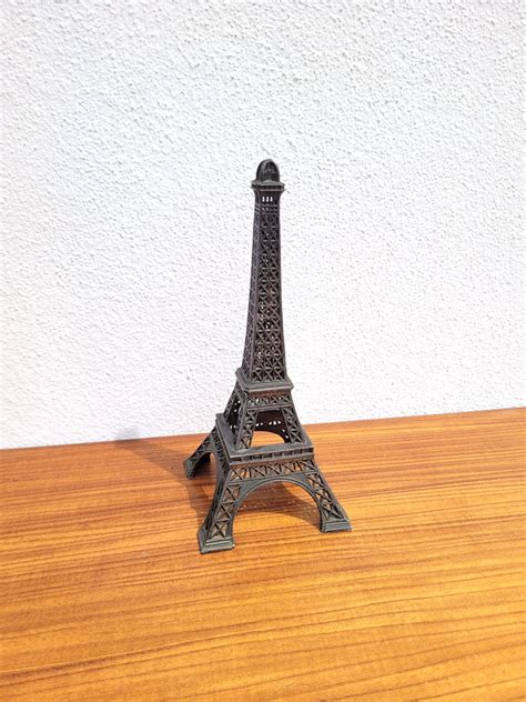 Tour Eiffel En Métal 21cm Coucou Retro