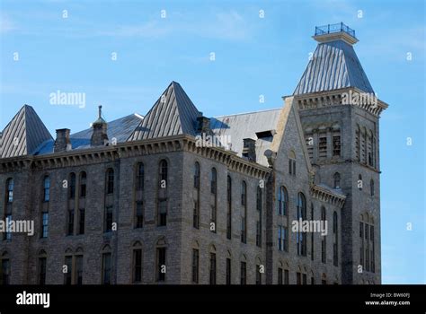 Roof line of old City Hall Building in Rochester, NY Stock Photo - Alamy