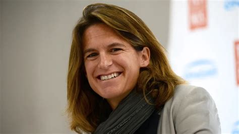 Amélie Mauresmo elle partage une tendre photo avec ses enfants