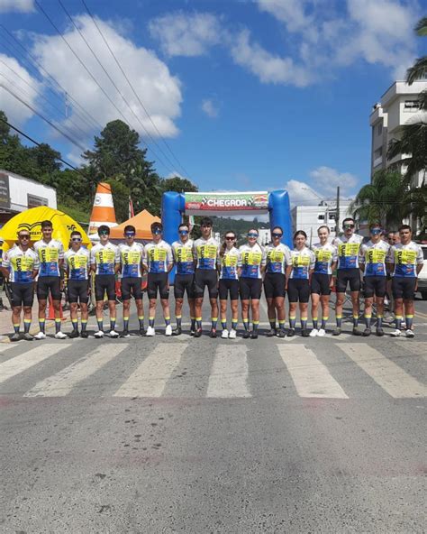 Equipe Pedala Itapema apresenta bom desempenho em competição