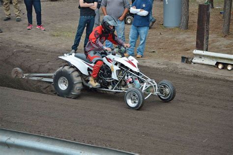 Atv Wars Drag Racing At Its Finest Dirt Wheels Magazine