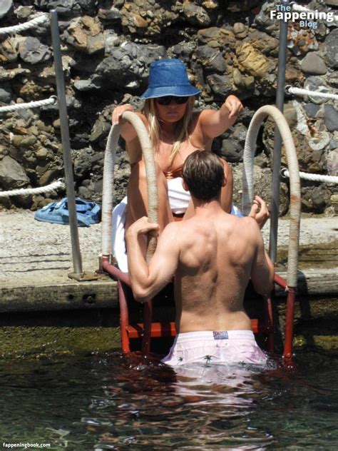 Mikky Kiemeney Nude Onlyfans Leaks Fappening Fappeningbook