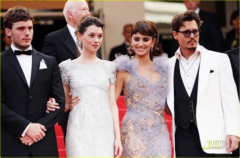 Penelope Cruz Johnny Depp Premiere Pirates In Cannes Pen Lope