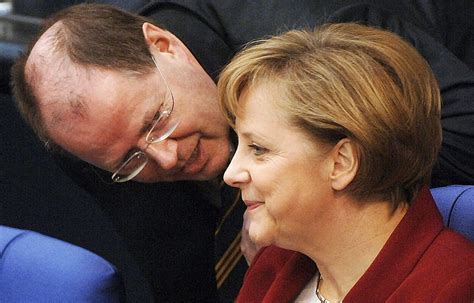 Steinbrück Merkel hat einen Frauenbonus B Z Stimme Berlins