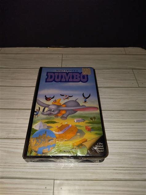 Walt Disney Black Diamond Classics 1985 Dumbo VHS Pink Spine Black