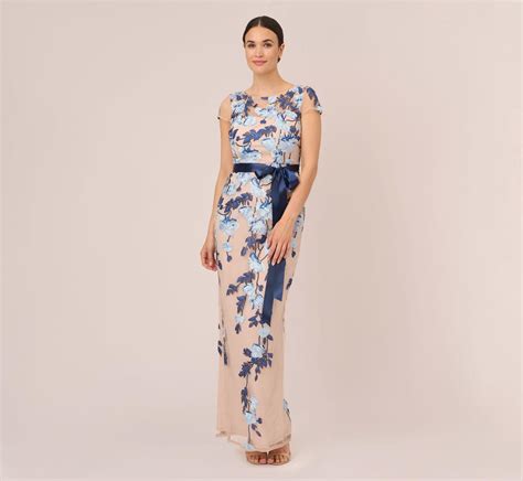 Short Sleeve Floral Embroidered Gown With Ribbon Tie Waist In Midnight Multi Nude Midnight Multi