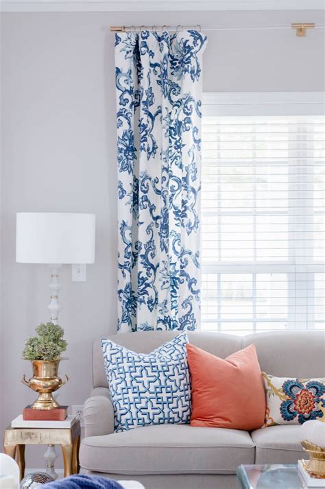 25 Best Living Room Ideas - Stylish Living Room Decorating: Blue Floral ...