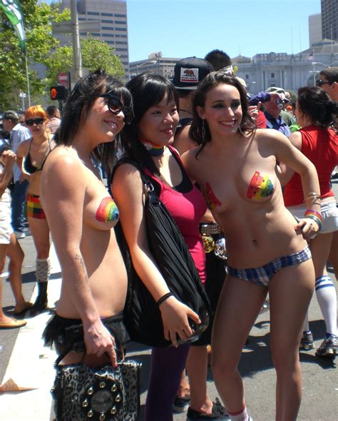 Only One Naked Vol1 W Exhb85d Porn Pic