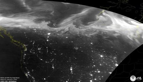 Satellite photos show ‘very active’ Northern Lights flowing over Michigan - mlive.com