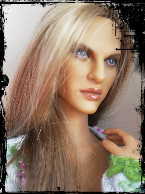 Moje Kolekcjonerskie Lalki My Collector Dolls Hot Toys TrueType Cuban Female Amanda I Jej Dwa