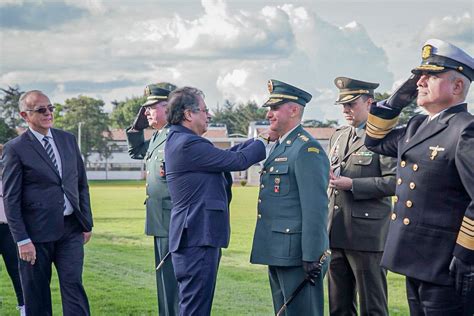 Mg Luis Mauricio Ospina Guti Rrez On Twitter A Los Soldados