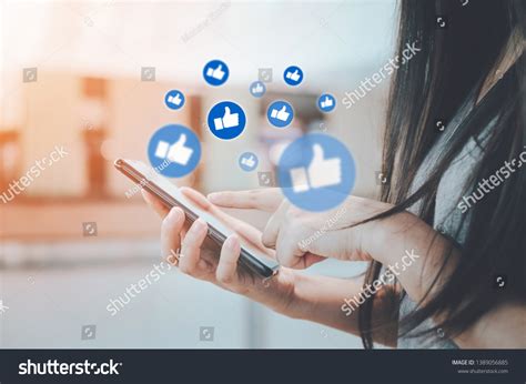 101,785 Sharing Web Stock Photos, Images & Photography | Shutterstock