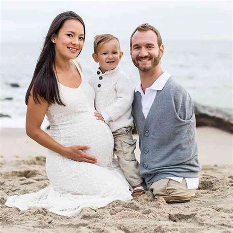 Este Increíble Hombre Nació Sin Piernas Ni Brazos Pero También Sin