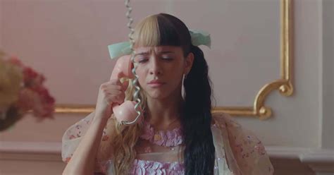 Melanie Martinez Aurait Violé Une Amie Elle Sexprime Dans Son Album