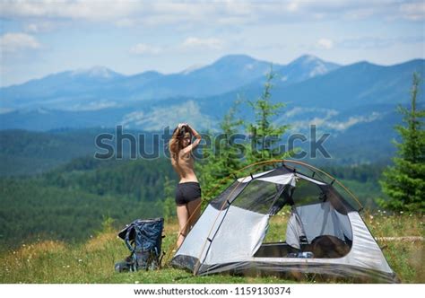 Back View Sporty Naked Woman Tourist Stock Photo 1159130374 Shutterstock