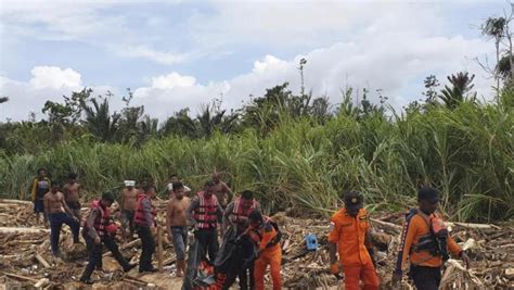 Mindestens Tote Bei Sturzflut In Indonesien Abendzeitung M Nchen