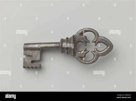 pipe key     pipe key   pass shaped grip