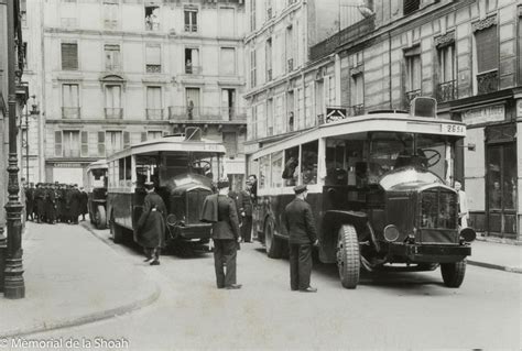 Photographs: ‘The “Green Ticket” roundup – first roundup of Jews in ...