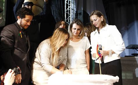 Casamento Gay Cotidiano Fotografia Folha De S Paulo
