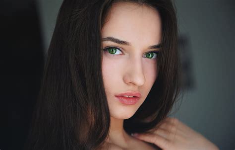 Black Hair Green Eyes Girl