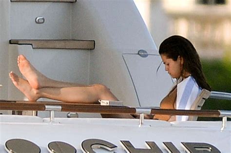 Selena Gomez Nude Ultimate Collection Scandalpost