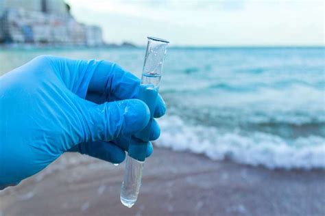 Científicos logran convertir agua de mar en agua potable en solo 30