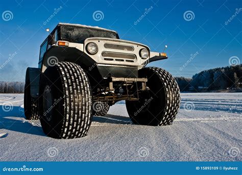 SUV On Big Wheels Royalty Free Stock Images - Image: 15893109