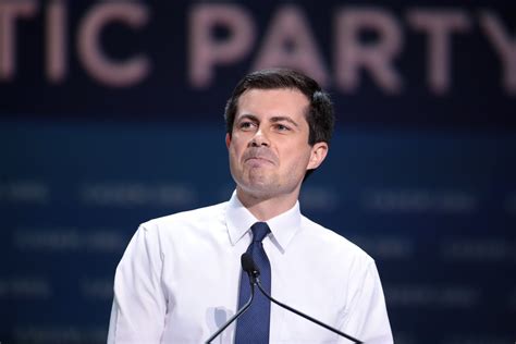 NEIU Independent | BREAKING: Pete Buttigieg suspends presidential campaign