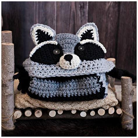 Crochet Raccoon Hooded Blanket Pattern