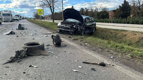 KISALFOLD Frontális karambol a 86 os főúton Mosonudvarnál Friss