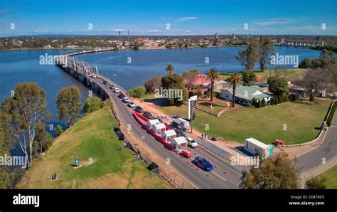 Yarrawonga mulwala bridge hi-res stock photography and images - Alamy