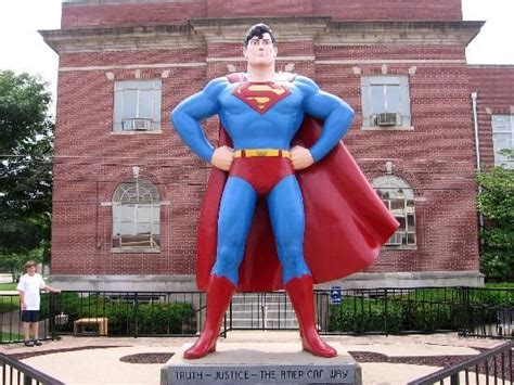 Superman Statue | Superman, Metropolis illinois, Illinois