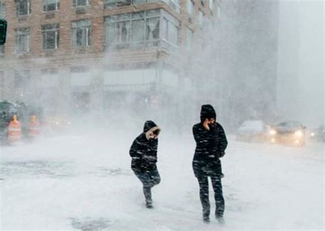 Muertos Dejan Las Fuertes Tormentas De Nieve En El Sur De California