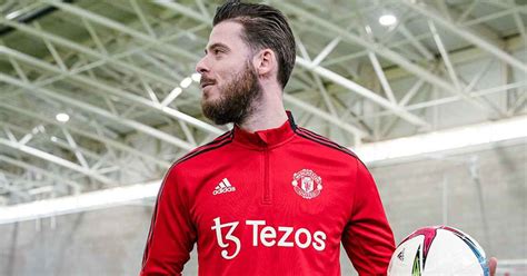 Man United Announce Tezos As New Training Shirt Sponsor SoccerBible