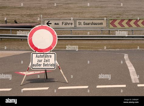 Die Rheinfähre In St Goar Arbeitet Wegen Der Überschwemmungen Nicht