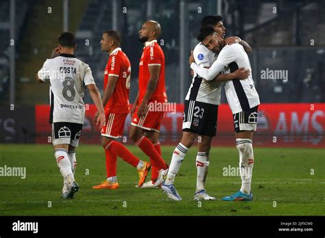 Esteban Pavez E Juan Martn Lucero Do Colo Colo CHI Comemoram A Vit