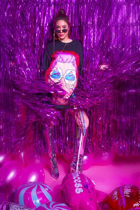 Pha Lê tình cũ Công Vinh thích thì đăng ảnh nude giờ ra sao